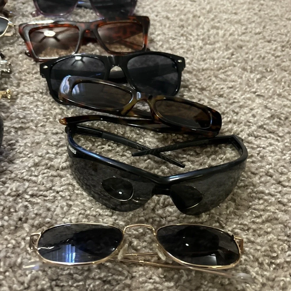 Sunglasses Lot Of 50 Mixed Brand Blender/Kenneth Cole Etc Bulk